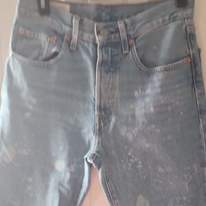 Stylish Light Blue Denim Jeans 501